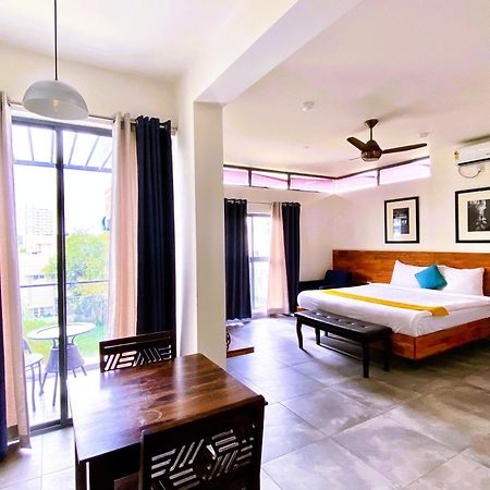 Aura Corporate Suites Bangalore Exterior foto