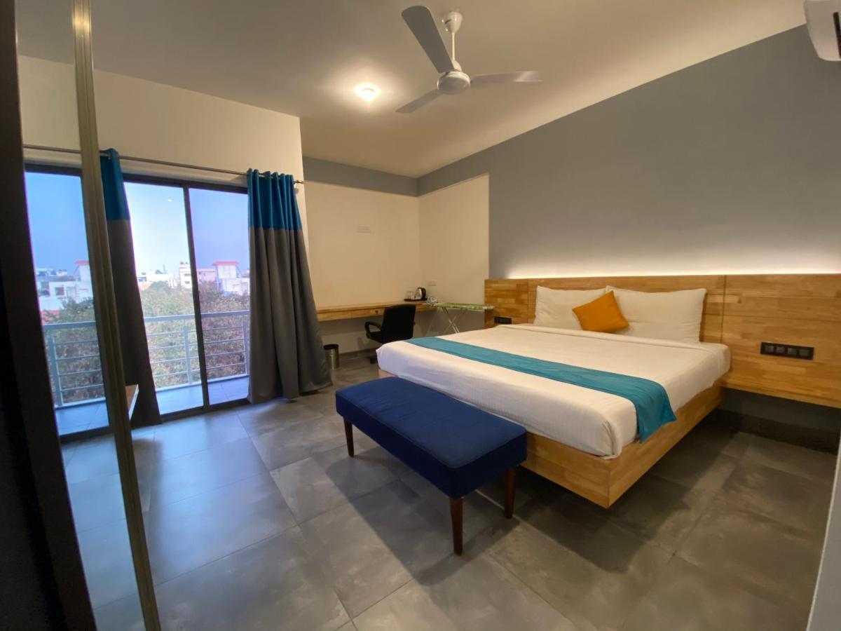 Aura Corporate Suites Bangalore Exterior foto